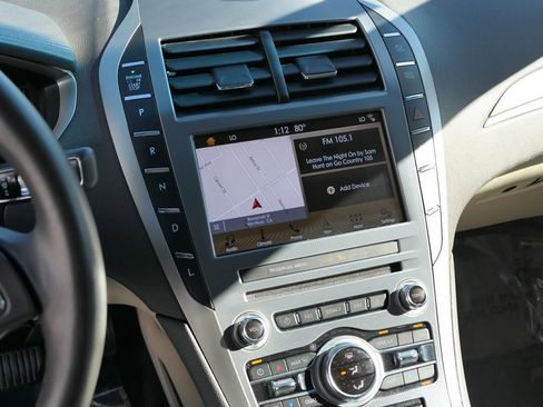 Used 2017 Lincoln MKZ Reserve w/ Technology Package image 18