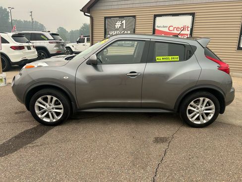 Used 2011 Nissan Juke SV AWD/4WD image 8