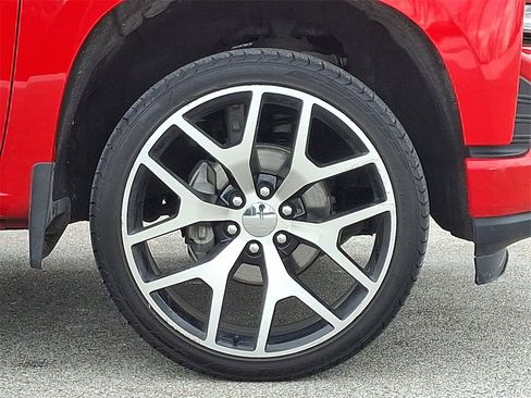 Used 2019 Chevrolet Silverado 1500 RST image 11