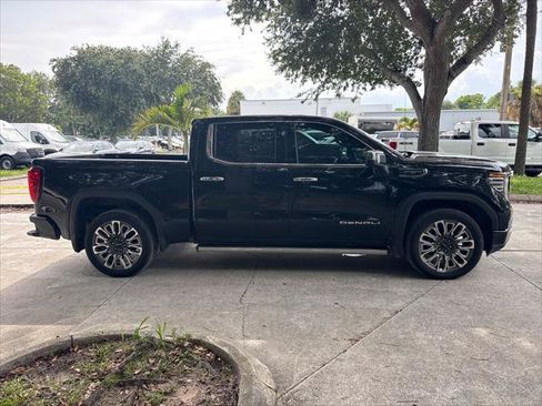 Used 2024 GMC Sierra 1500 Denali Ultimate AWD/4WD image 5