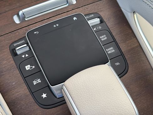 Certified 2022 Mercedes-Benz GLS 450 4MATIC image 49
