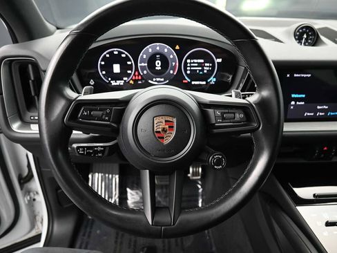 Certified 2024 Porsche Cayenne S AWD/4WD image 9