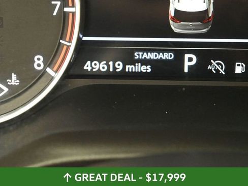 Used 2024 Nissan Rogue SV image 36