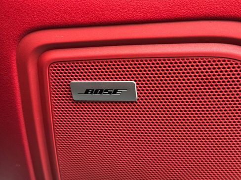 Certified 2025 Porsche Macan image 21