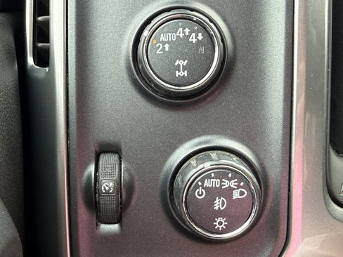 Used 2017 Chevrolet Silverado 1500 LTZ w/ Sport Package image 34