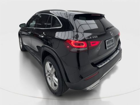 Used 2022 Mercedes-Benz GLA 250 4MATIC w/ Premium Package Lite image 10