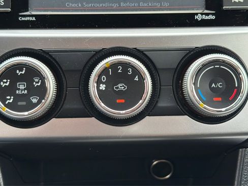 Used 2016 Subaru Crosstrek 2.0i Premium w/ Moonroof Package image 30