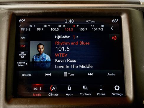 Used 2019 RAM 1500 Big Horn image 16