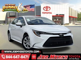 Used 2025 Toyota Corolla LE video 1
