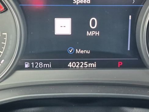 Used 2024 Cadillac XT6 FWD image 2