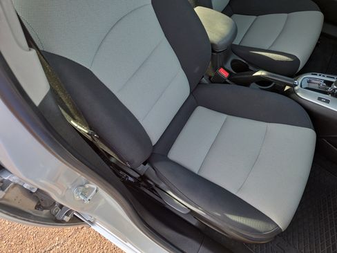 Used 2016 Chevrolet Cruze LS image 16