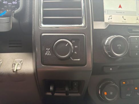 Used 2017 Ford F250 XLT w/ XLT Premium Package image 44