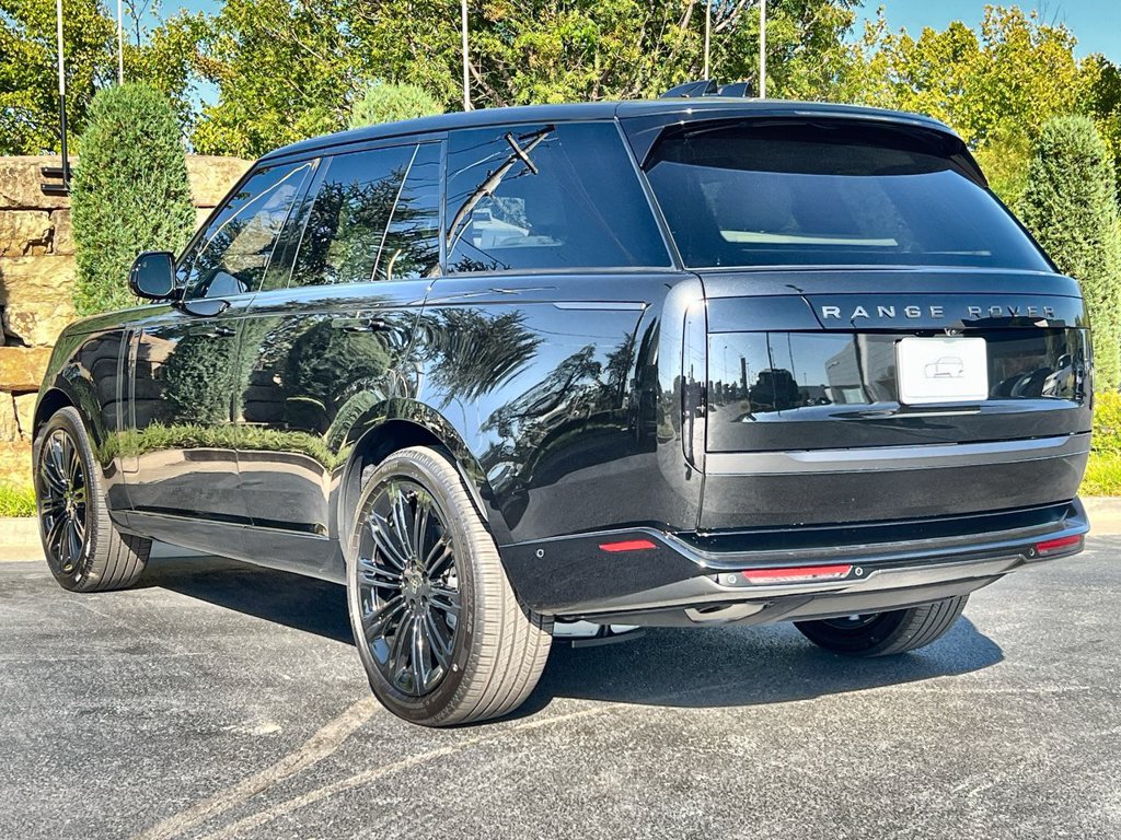 New 2027 Land Rover Range Rover SE AWD/4WD image 3