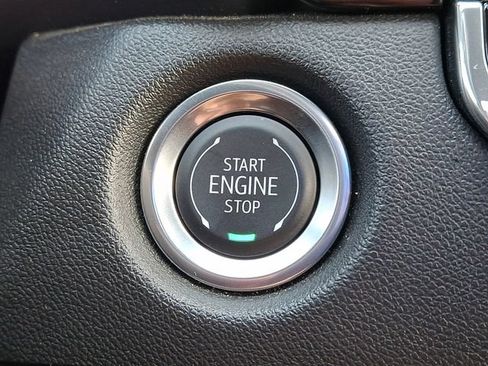 Used 2025 Chevrolet Colorado Trail Boss AWD/4WD image 22
