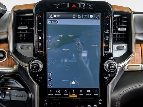 Used 2022 RAM 3500 Limited AWD/4WD image 21