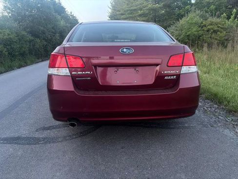 Used 2011 Subaru Legacy 2.5i Premium AWD/4WD image 5
