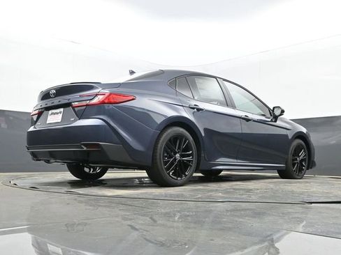 New 2026 Toyota Camry SE image 25