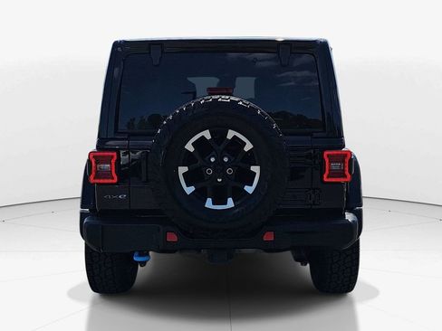 Used 2024 Jeep Wrangler Unlimited Rubicon 4xe AWD/4WD image 7