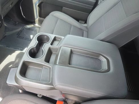 Used 2023 Chevrolet Silverado 1500 LT AWD/4WD image 30
