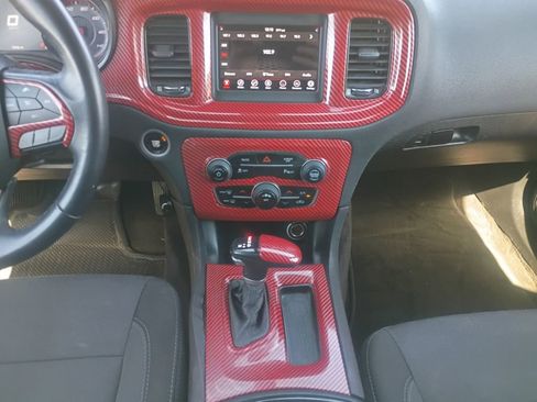 Used 2018 Dodge Charger SXT w/ Blacktop Package image 3