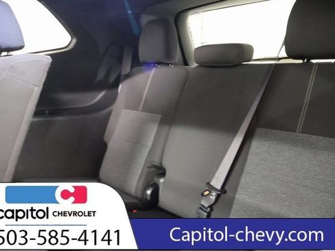 Used 2025 GMC Acadia Elevation image 28