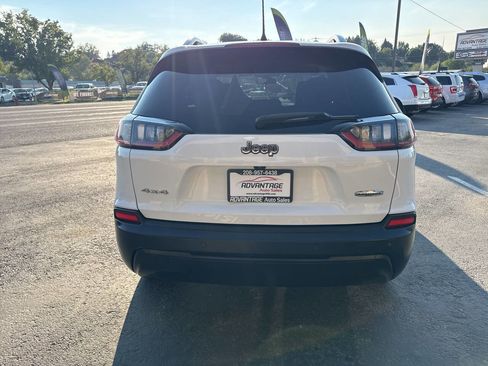 Used 2019 Jeep Cherokee Latitude Plus image 6