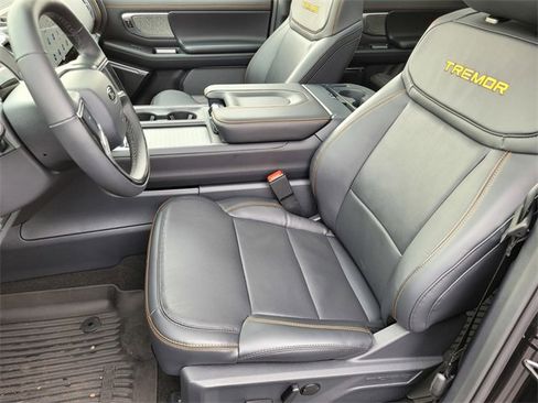 New 2025 Ford Expedition Tremor image 15