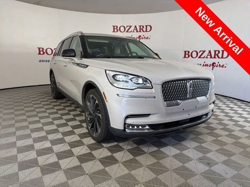 Used 2024 Lincoln Aviator Reserve w/ Equipment Group 201A RWD image 1