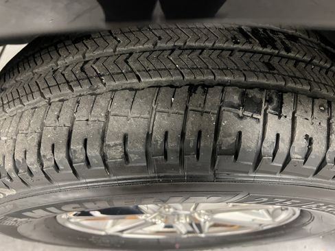 Used 2024 Ford F150 XLT image 12