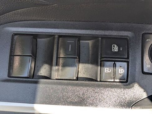 Certified 2021 Toyota RAV4 XLE FWD image 12