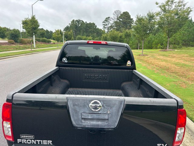 Used 2012 Nissan Frontier SV RWD image 6