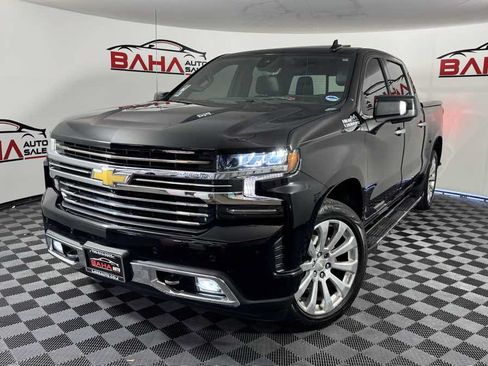 Used 2019 Chevrolet Silverado 1500 High Country w/ Technology Package AWD/4WD image 2