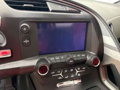 Used 2018 Chevrolet Corvette Grand Sport RWD image 12