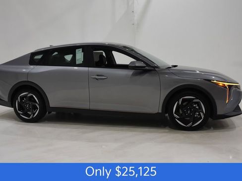 New 2026 Kia K4 EX FWD image 3