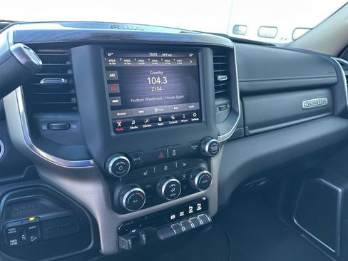 Used 2021 RAM 2500 Laramie w/ Off Road Package image 16