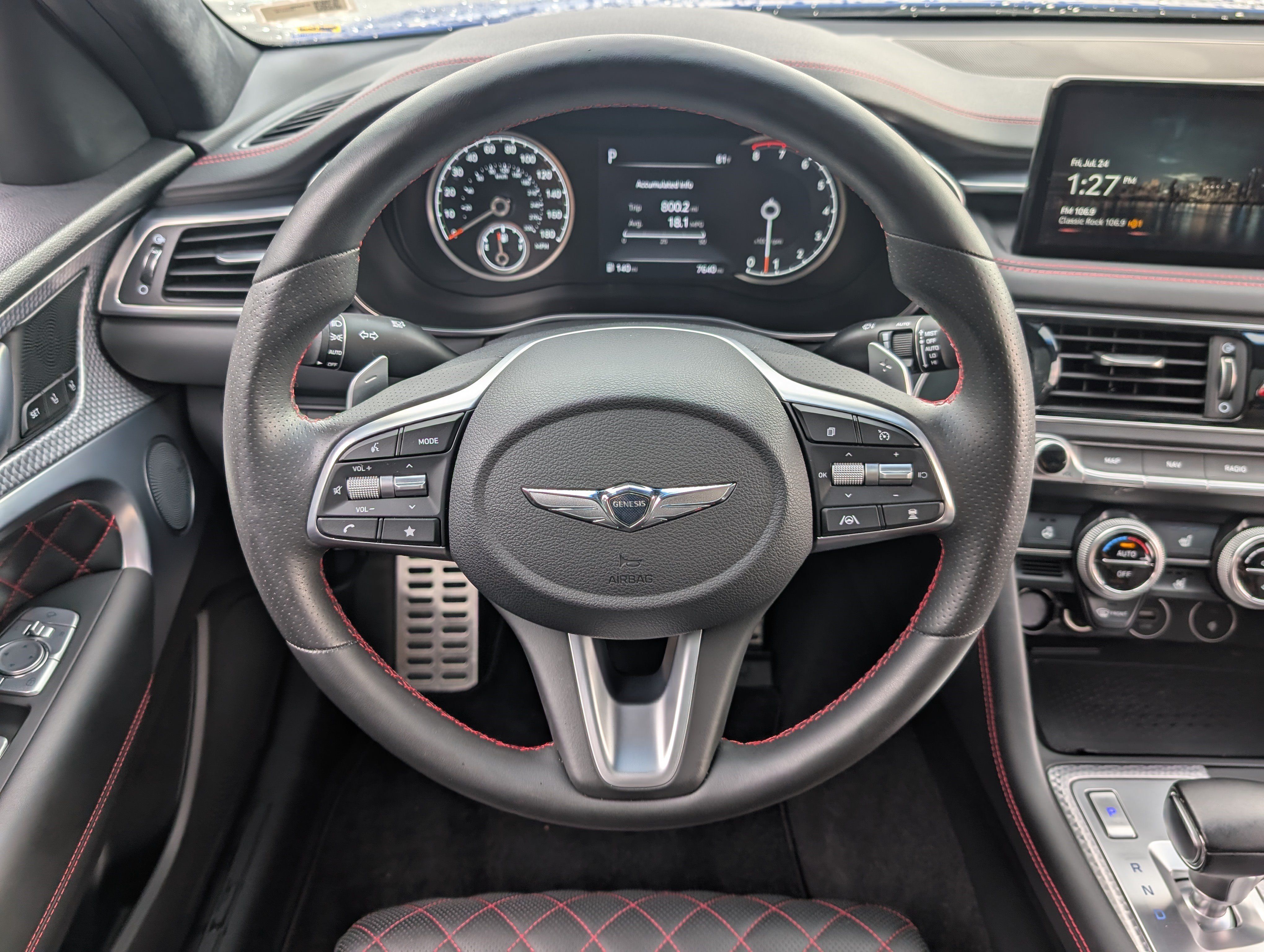 Used 2023 Genesis G70 3.3T w/ Sport Prestige Package RWD image 24