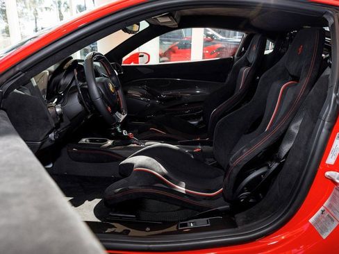 Used 2020 Ferrari 488 Pista Coupe image 29