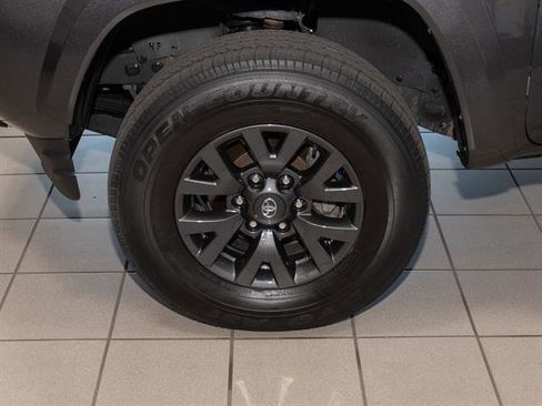 Used 2023 Toyota Tacoma SR5 AWD/4WD image 6