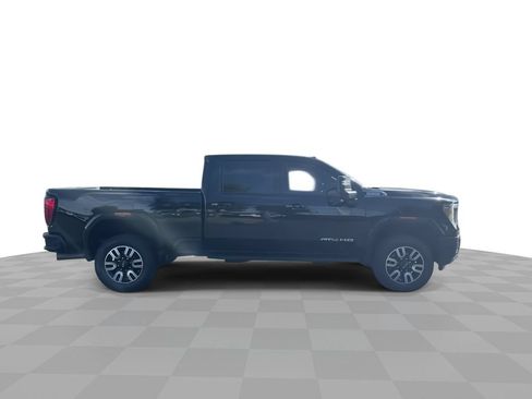 Used 2022 GMC Sierra 2500 AT4 w/ AT4 Premium Plus Package AWD/4WD image 9