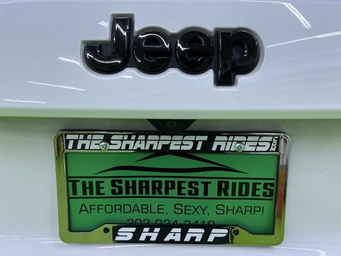 Used 2021 Jeep Grand Cherokee Laredo X AWD/4WD image 13