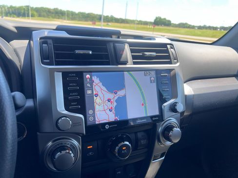 Used 2021 Toyota 4Runner SR5 Premium w/ Moonroof Package image 27