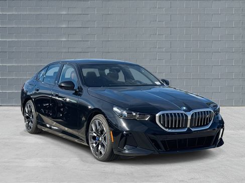 New 2026 BMW i5 eDrive40 w/ M Sport Package image 1