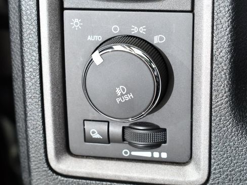 Used 2016 RAM 1500 Express w/ Popular Equipment Group image 29