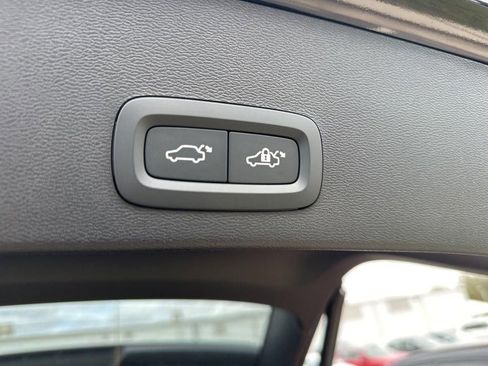 New 2026 Volvo XC40 B5 Core image 11