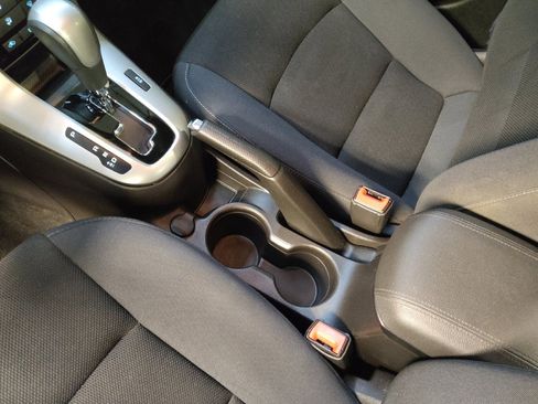 Used 2016 Chevrolet Cruze LT w/ Enhanced Safety Package image 26