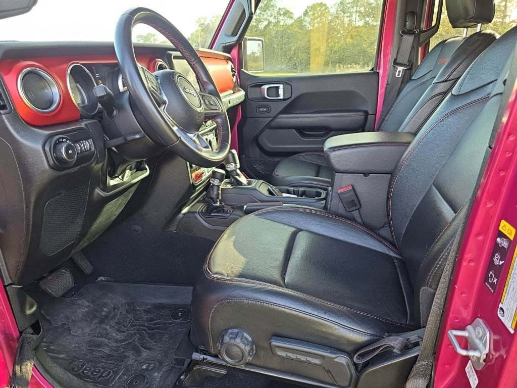 Used 2022 Jeep Wrangler Unlimited Rubicon w/ Xtreme Recon 35" Tire Package AWD/4WD image 8