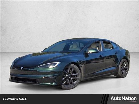 Used 2023 Tesla Model S Standard Range image 1