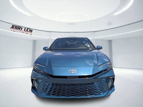 Used 2026 Toyota Camry XSE FWD image 8