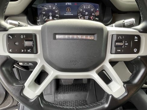 Used 2020 Land Rover Defender 110 S AWD/4WD image 18