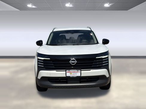 Used 2026 Nissan Kicks SV FWD image 6
